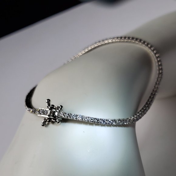 DIAMOND TENNIS BRACELET 14K WHITE GOLD - Picture 7 of 13